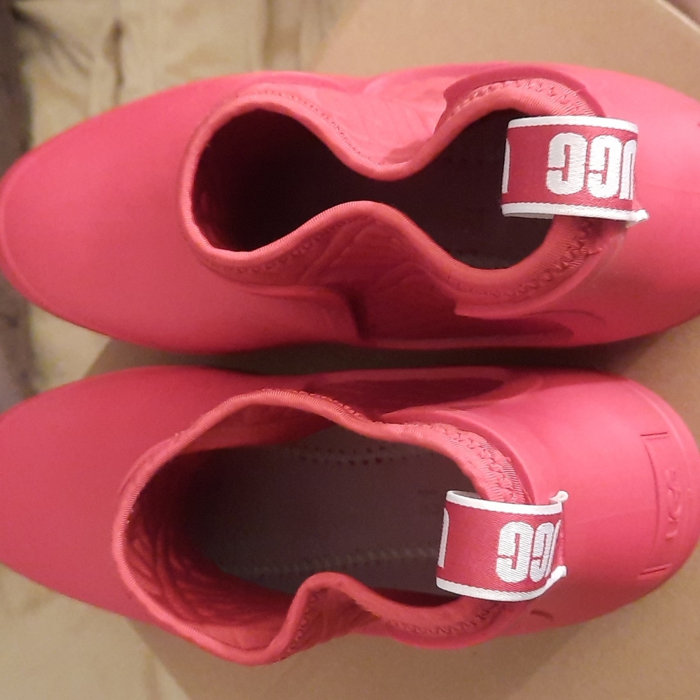 Ugg rain boot
